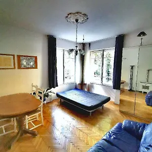 Apartman Romantic Studio In 12th District Close To Mom Park